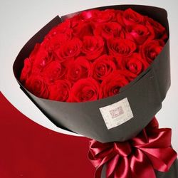 情人节鲜花速递 33朵玫瑰花束精选特价，玫瑰之约见证浪漫时刻